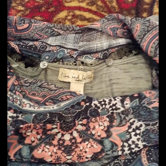 ♥️♥️♥️LIVE AND LET LIVE SIZE 3X BNWOT - Picture 2 of 4